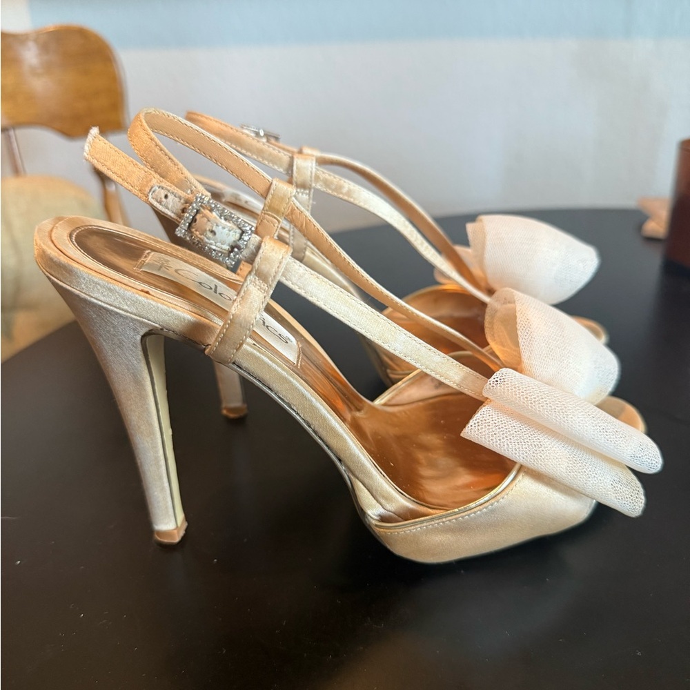 Vintage Cream/Champagne Bow Women's Heels